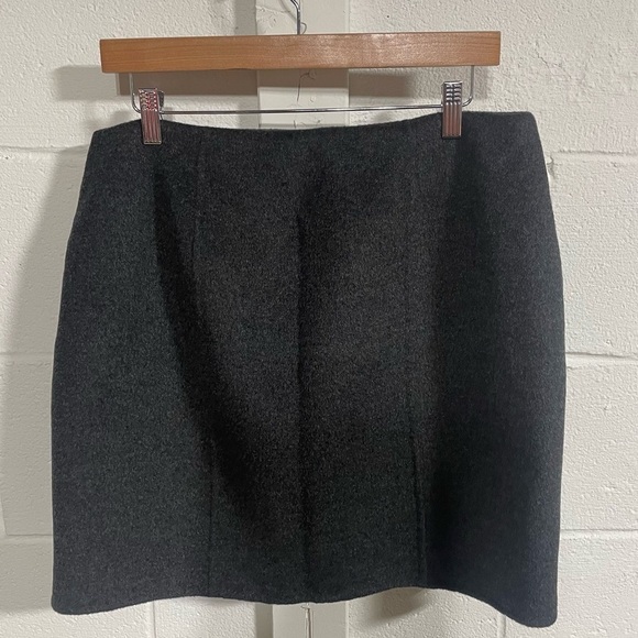 Elie Tahari Gray Wool Blend Mini Skirt Sz 14 - Picture 4 of 4